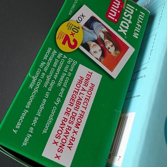 Fujifilm Instax Mini 9 Instant Camera - Ice Blue - With 2 packs film exp 2021 - Picture 7 of 9